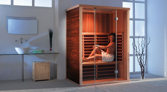 Lavenir de léquipement de la salle de bain; le sauna infrarouge.